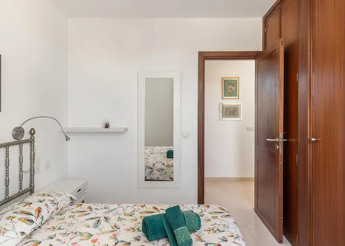 Llenaire Cerca Playa Apartmán *